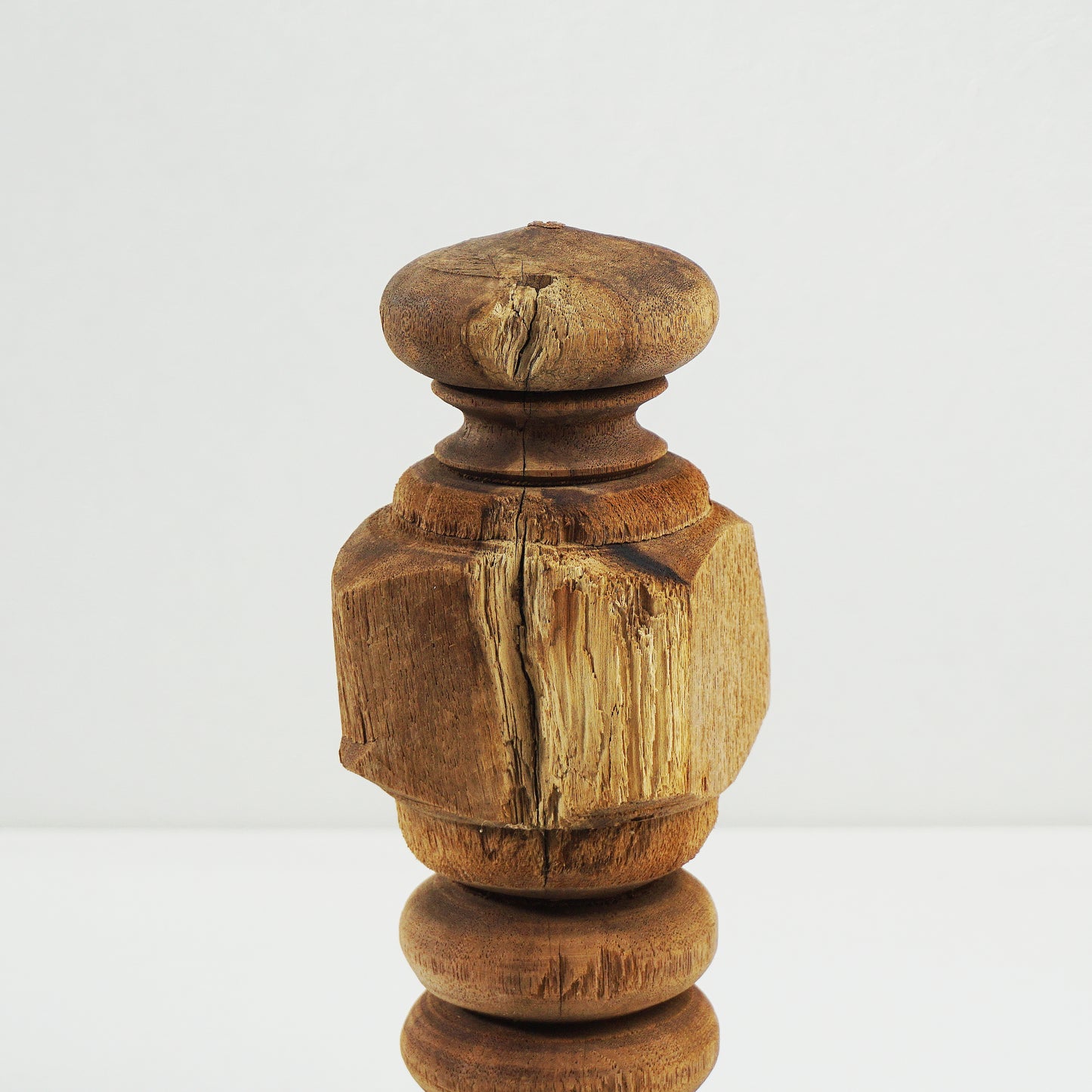 Antique Wooden Décor AWD-005