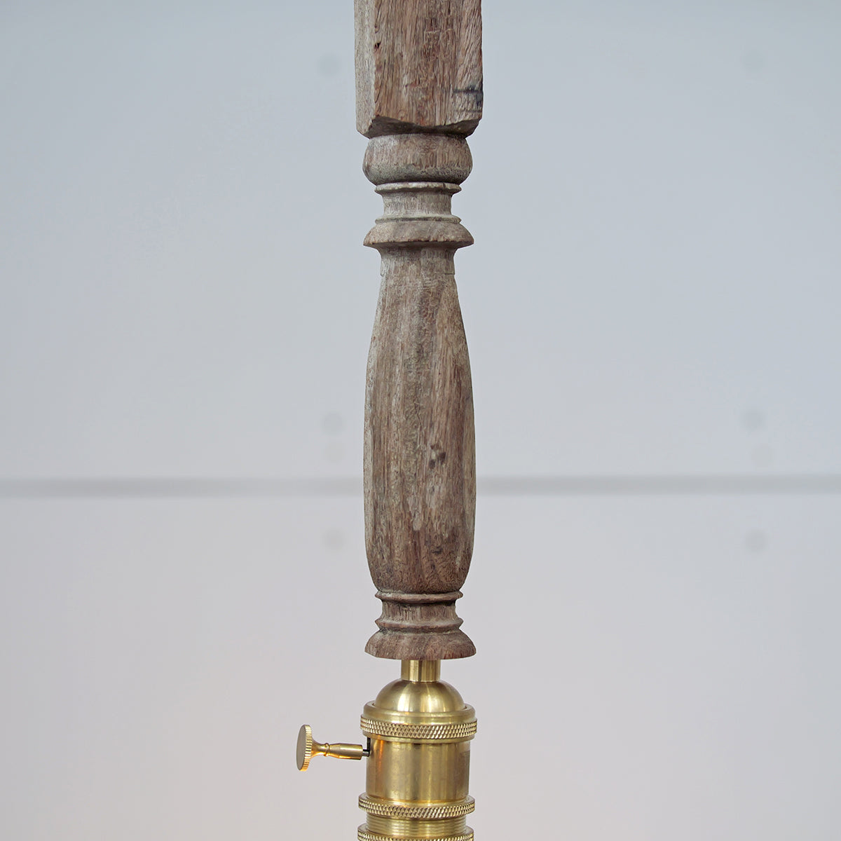 Antique Wooden Light AWL-004