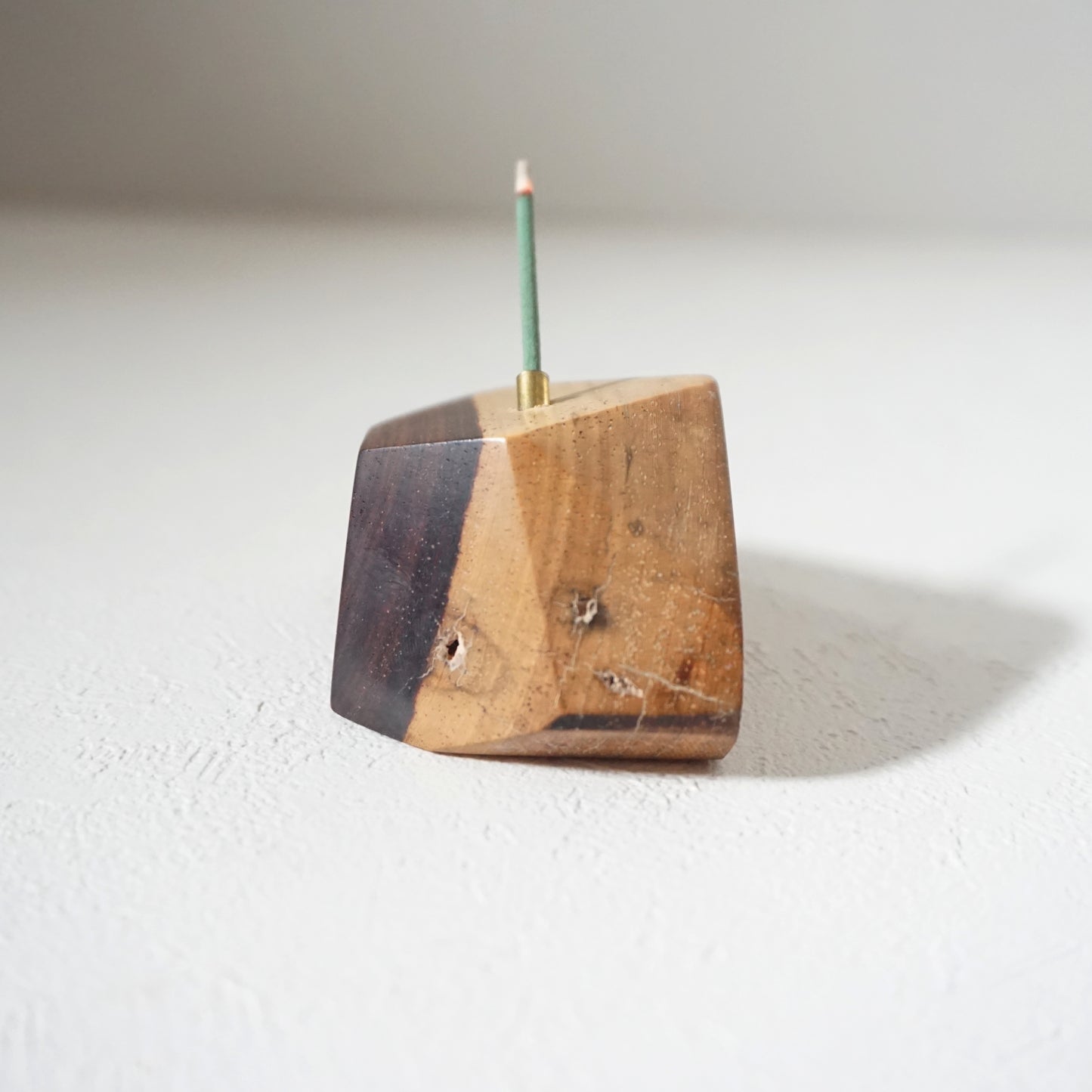 Old Wood Incense Holder-oo1